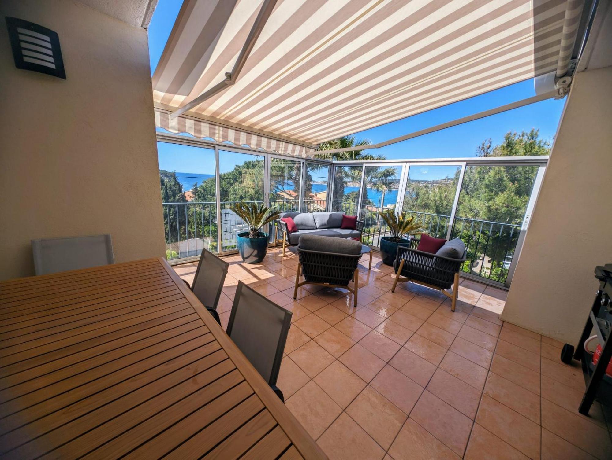 Vue Mer Grande Terrasse Plage A 2 Min A Pieds Санари-сюр-Мер Экстерьер фото